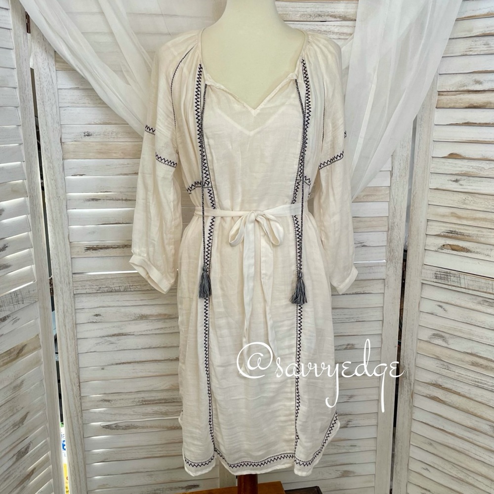 Vintage Velvet By Graham & Spencer